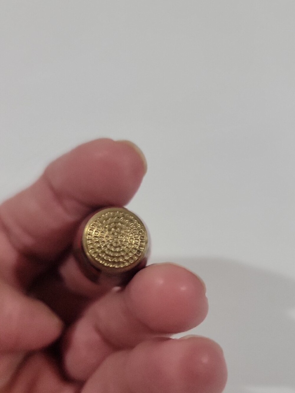 Vintage Chinese Red Floral Cloisonné Sewing Thimble Finger Protector - Picture 6 of 8